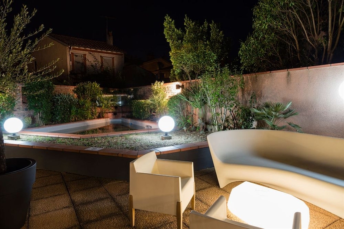 Imagen de los exteriores del Hotel De Brienne. Foto 12