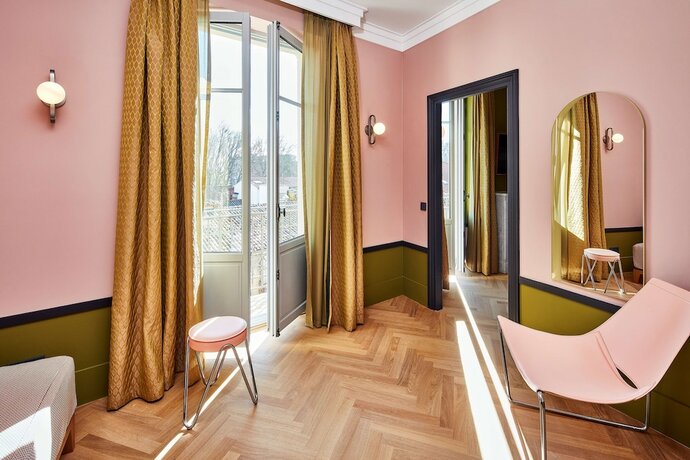 Imagen de la habitación del Hotel De Cambis. Foto 15