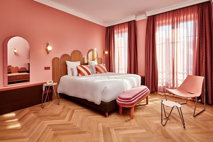 Imagen de la habitación del Hotel De Cambis. Foto 19