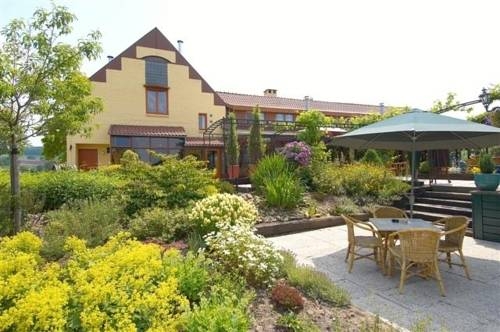 Imagen de la habitación del Hotel De Cantarel. Foto 2