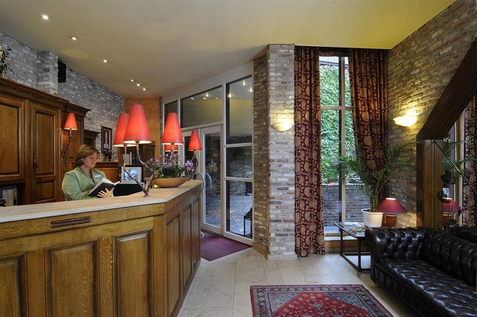 Imagen de los interiores del Hotel De Castillion. Foto 9