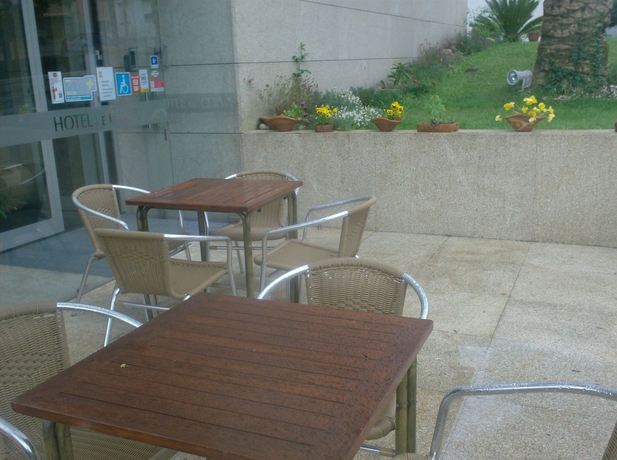 Imagen de los exteriores del Hotel De Cerva. Foto 4