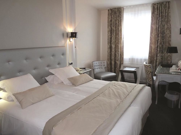 Imagen de la habitación del Hotel De Champagne, Epernay. Foto 14