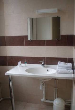 Imagen de la habitación del Hotel De Champagne, SAINT-DIZIER. Foto 13