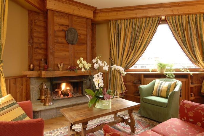 Imagen de los interiores del Hotel De Champoluc. Foto 12