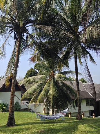 Imagen de los exteriores del Hotel De Chom Villa. Foto 9