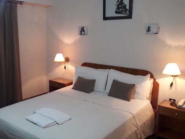 Imagen de la habitación del Hotel De Cine Las Golondrinas. Foto 8