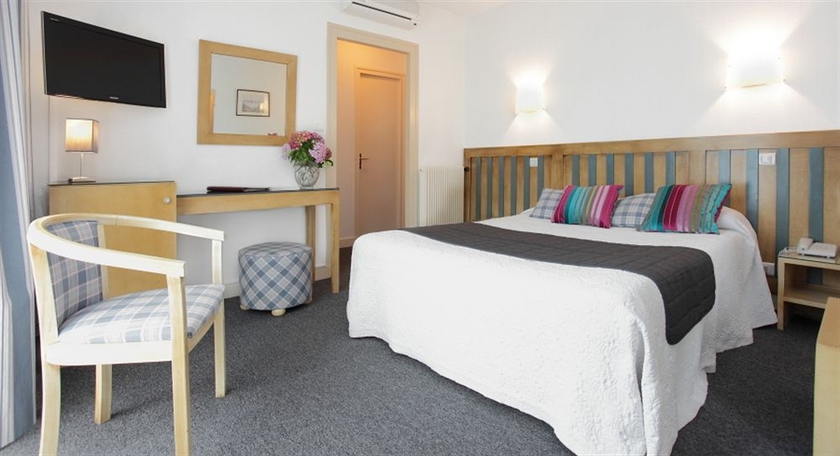 Imagen de la habitación del Hotel De Compostelle. Foto 4