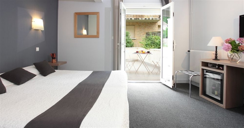 Imagen de la habitación del Hotel De Compostelle. Foto 5