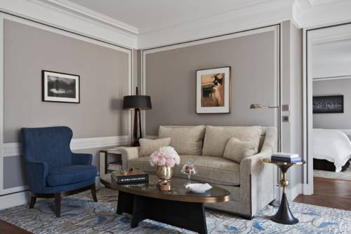 Imagen de la habitación del Hotel De Crillon. Foto 13