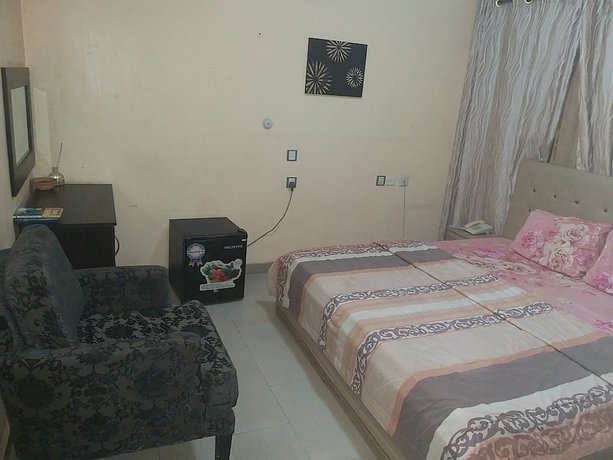 Imagen de la habitación del Hotel De Decent. Foto 14