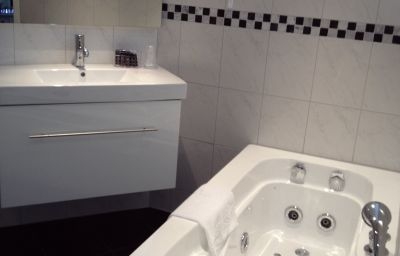 Imagen de la habitación del Hotel De Doelen. Foto 4