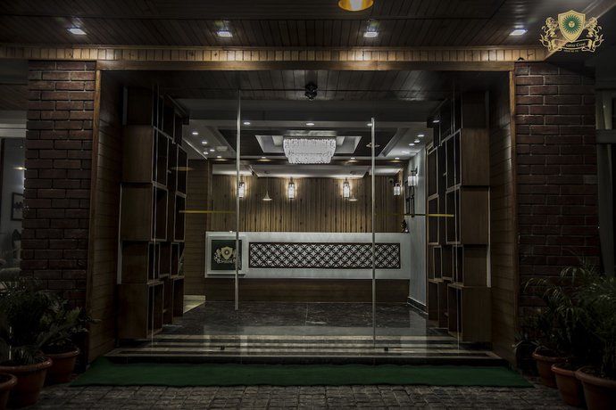 Imagen de los interiores del Hotel De Exotica Crest Theog. Foto 19