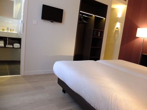 Imagen de la habitación del Hotel De Flore, Montmartre-Sacr&eacute; Coeur. Foto 3