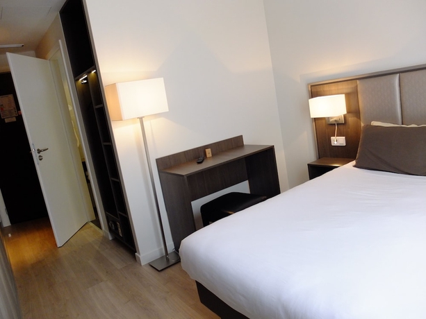 Imagen de la habitación del Hotel De Flore, Montmartre-Sacr&eacute; Coeur. Foto 15