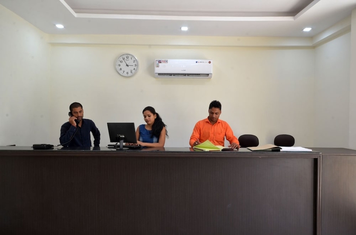 Imagen de los interiores del Hotel De Floresta Resort, Ramnagar. Foto 19