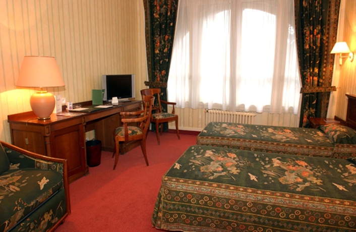 Imagen de la habitación del Hotel De France, Angers. Foto 10