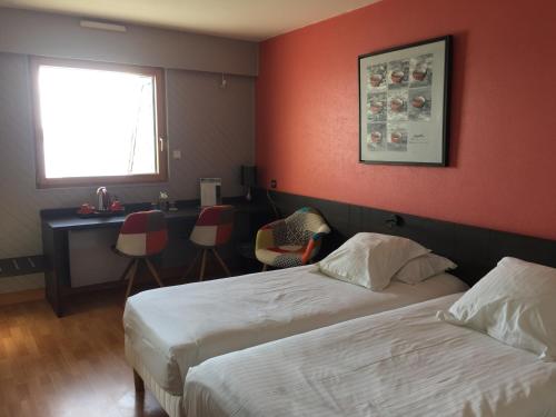 Imagen de la habitación del Hotel De France, Camaret-sur-Mer. Foto 6