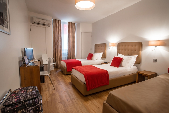 Imagen de la habitación del Hotel De France, Cannes. Foto 10