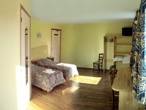 Imagen de la habitación del Hotel De France, Chaudeyrac. Foto 5