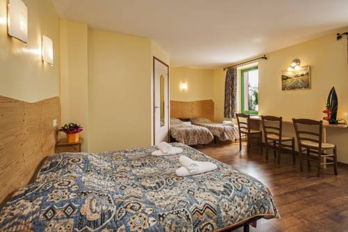 Imagen de la habitación del Hotel De France, Chaudeyrac. Foto 7