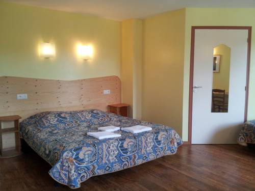 Imagen de la habitación del Hotel De France, Chaudeyrac. Foto 9
