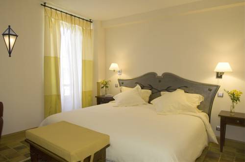 Imagen de la habitación del Hotel De France, Mende. Foto 4