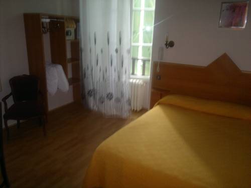 Imagen de la habitación del Hotel De France, Meyracq. Foto 7