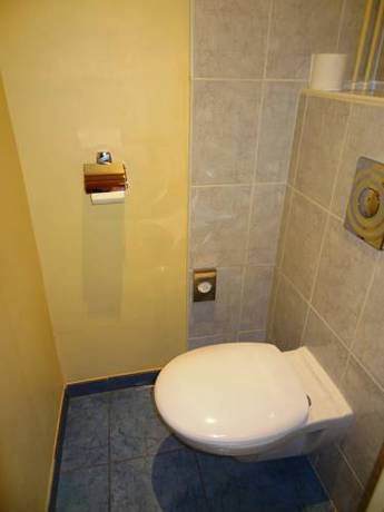 Imagen de la habitación del Hotel De France, NARBONNE. Foto 8