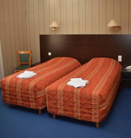 Imagen de la habitación del Hotel De France, NARBONNE. Foto 9