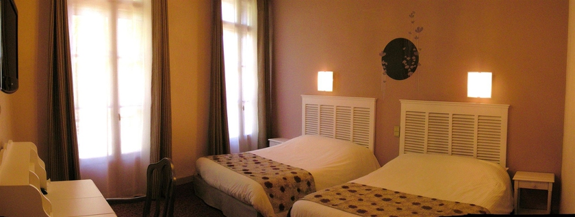 Imagen de la habitación del Hotel De France, PERPIGNAN. Foto 4