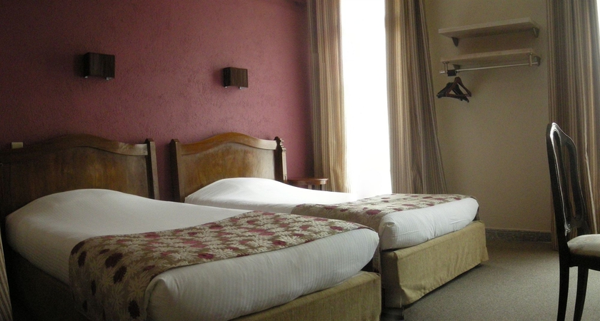 Imagen de la habitación del Hotel De France, PERPIGNAN. Foto 6
