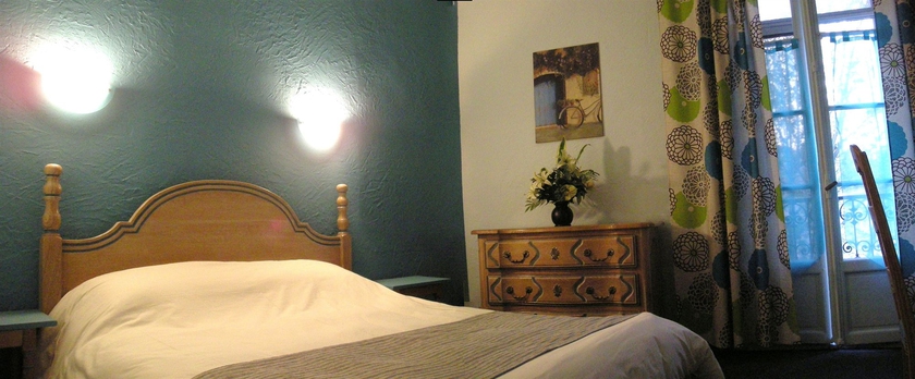 Imagen de la habitación del Hotel De France, PERPIGNAN. Foto 10