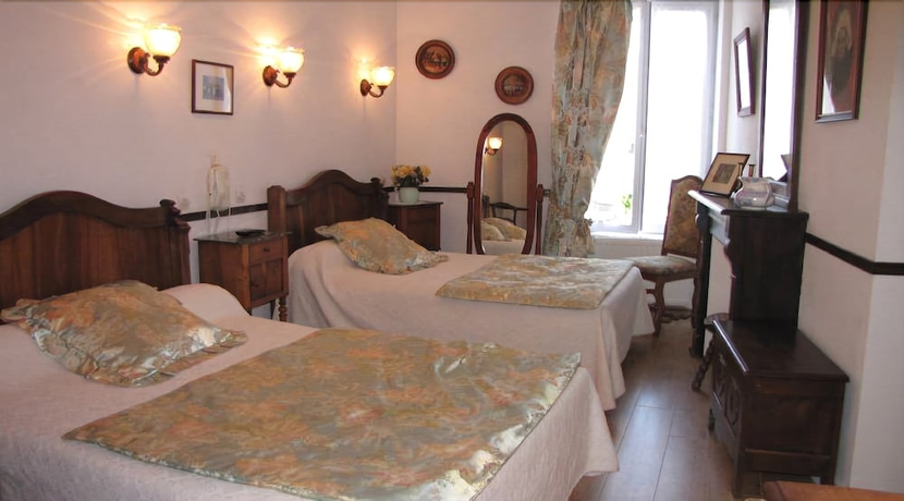 Imagen de la habitación del Hotel De France, Pl&eacute;neuf Val Andr&eacute;. Foto 5