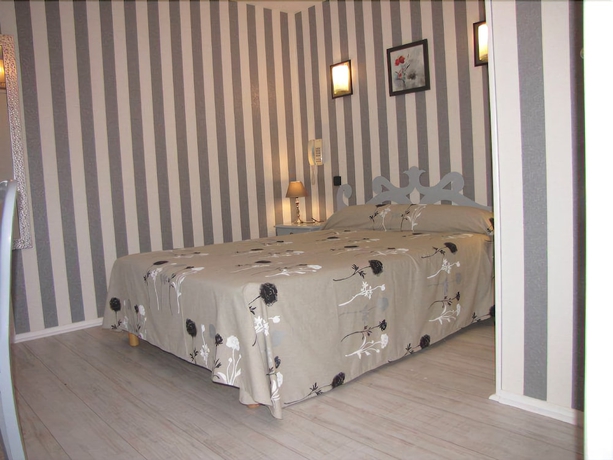 Imagen de la habitación del Hotel De France, Pl&eacute;neuf Val Andr&eacute;. Foto 7
