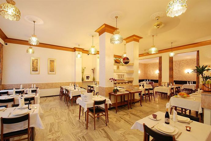 Imagen de la habitación del Hotel De France, RODEZ. Foto 3