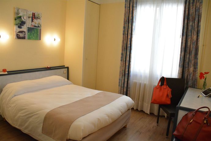 Imagen de la habitación del Hotel De France, RODEZ. Foto 7
