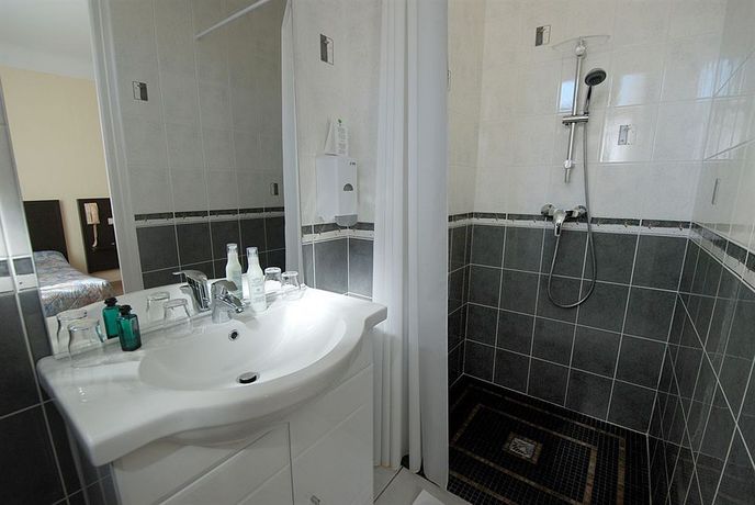 Imagen de los interiores del Hotel De France, RODEZ. Foto 16