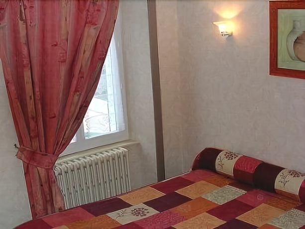 Imagen de la habitación del Hotel De France, Rochechouart. Foto 4