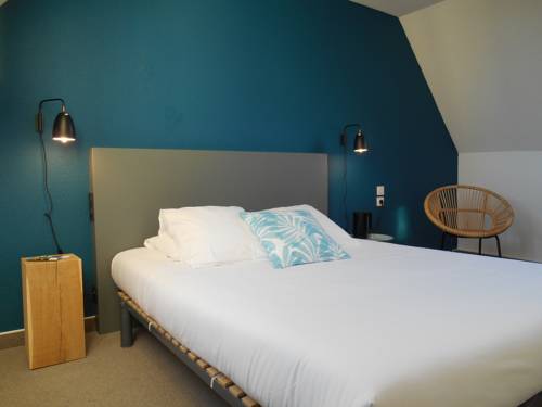 Imagen de la habitación del Hotel De France, Saint-Pol-de-Léon. Foto 8