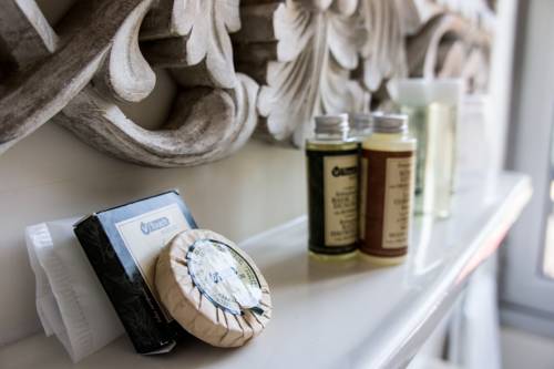 Imagen de la habitación del Hotel De France, Saint-maximin-la-sainte-baume. Foto 6