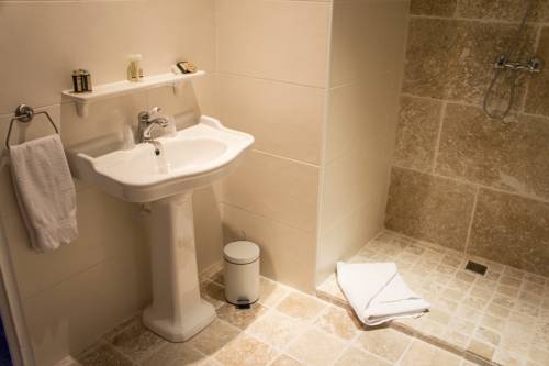 Imagen de la habitación del Hotel De France, Saint-maximin-la-sainte-baume. Foto 9