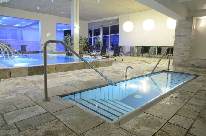 Imagen de la piscina del Hotel De France, St Helier. Foto 5