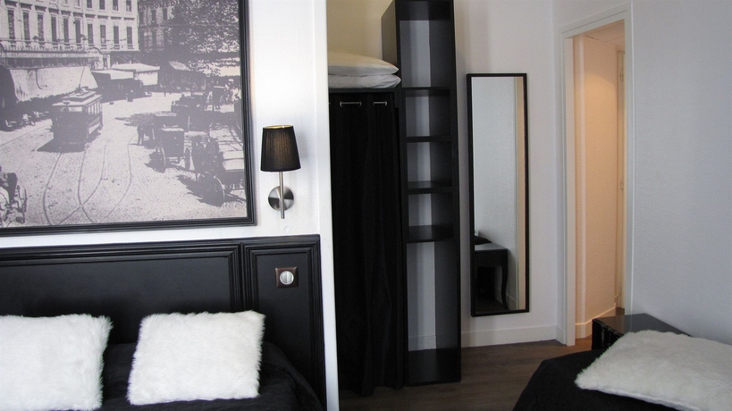 Imagen de la habitación del Hotel De France, Toulouse. Foto 5