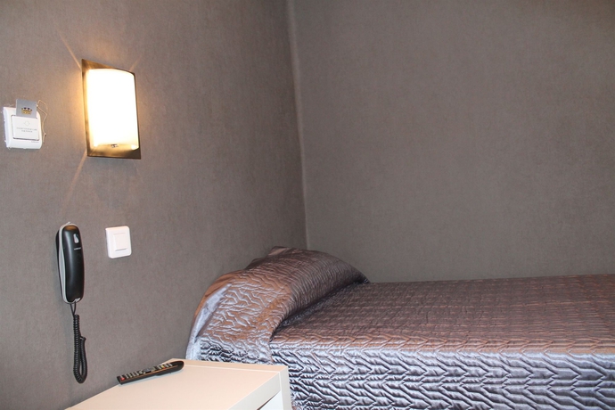 Imagen de la habitación del Hotel De France, Un Ammi. Foto 6