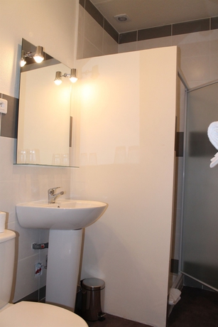 Imagen de la habitación del Hotel De France, Un Ammi. Foto 11