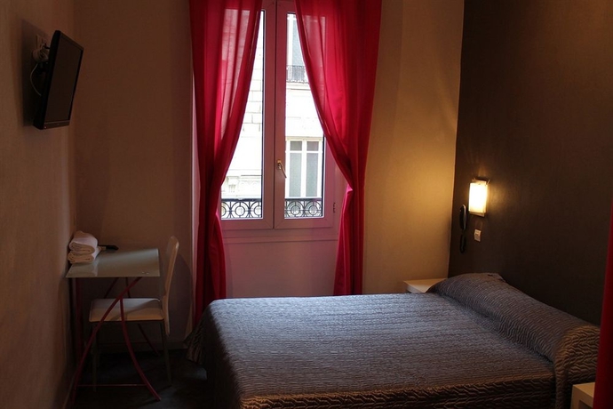 Imagen de la habitación del Hotel De France, Un Ammi. Foto 13