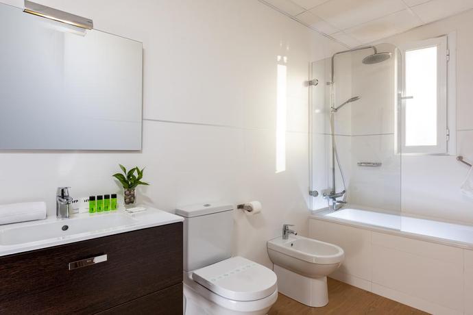 Imagen de la habitación del Hotel De Francia Y París. Foto 16