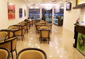 Imagen de los interiores del Hotel De Galleria. Foto 16