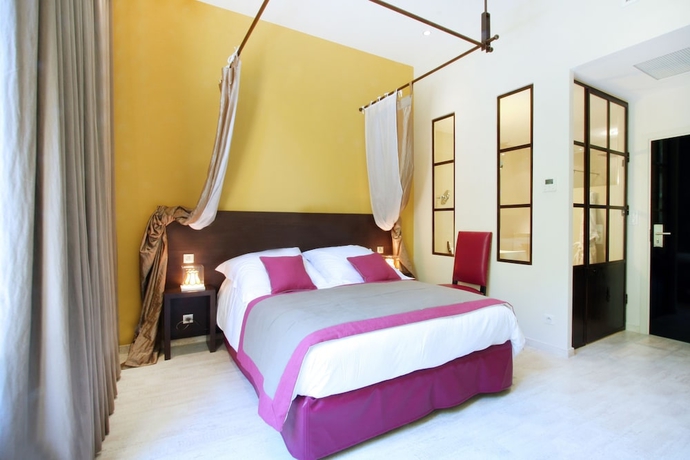 Imagen de la habitación del Hotel De Gantès. Foto 10